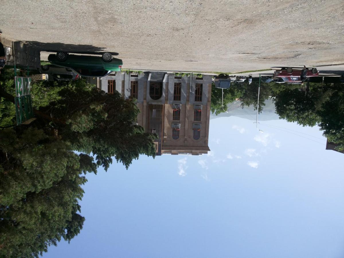 Hotel Arpa Yeghegnadzor Esterno foto