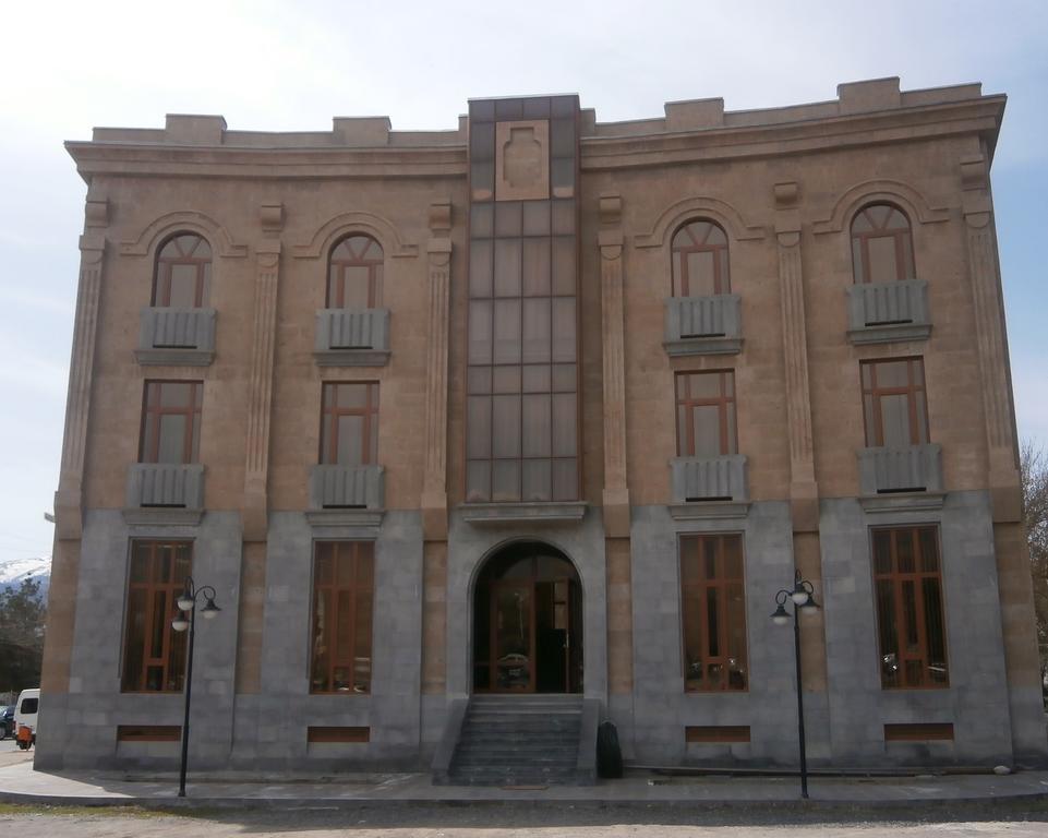 Hotel Arpa Yeghegnadzor Esterno foto
