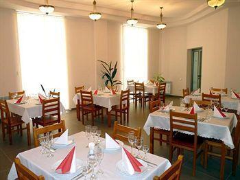 Hotel Arpa Yeghegnadzor Esterno foto