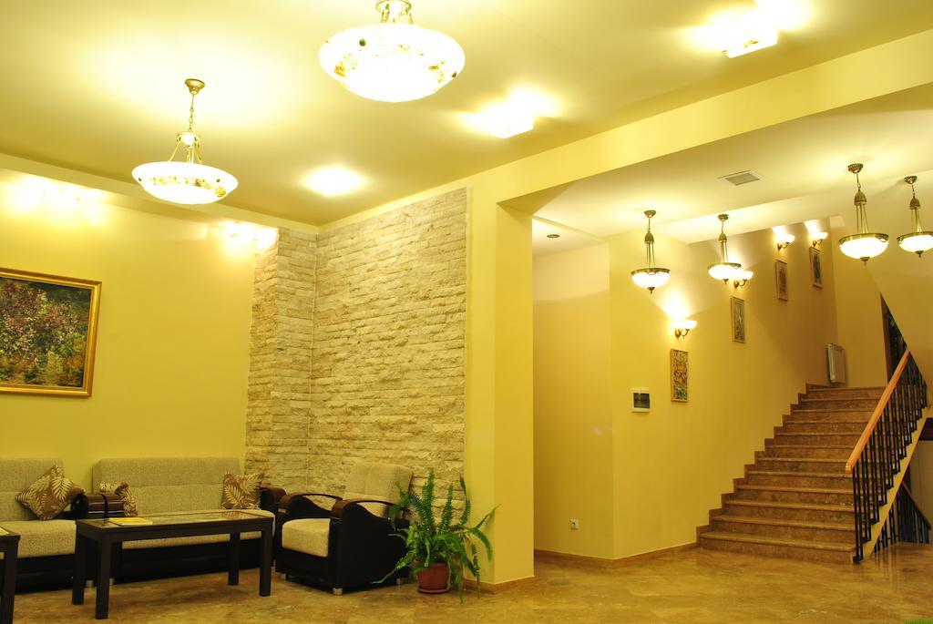 Hotel Arpa Yeghegnadzor Esterno foto