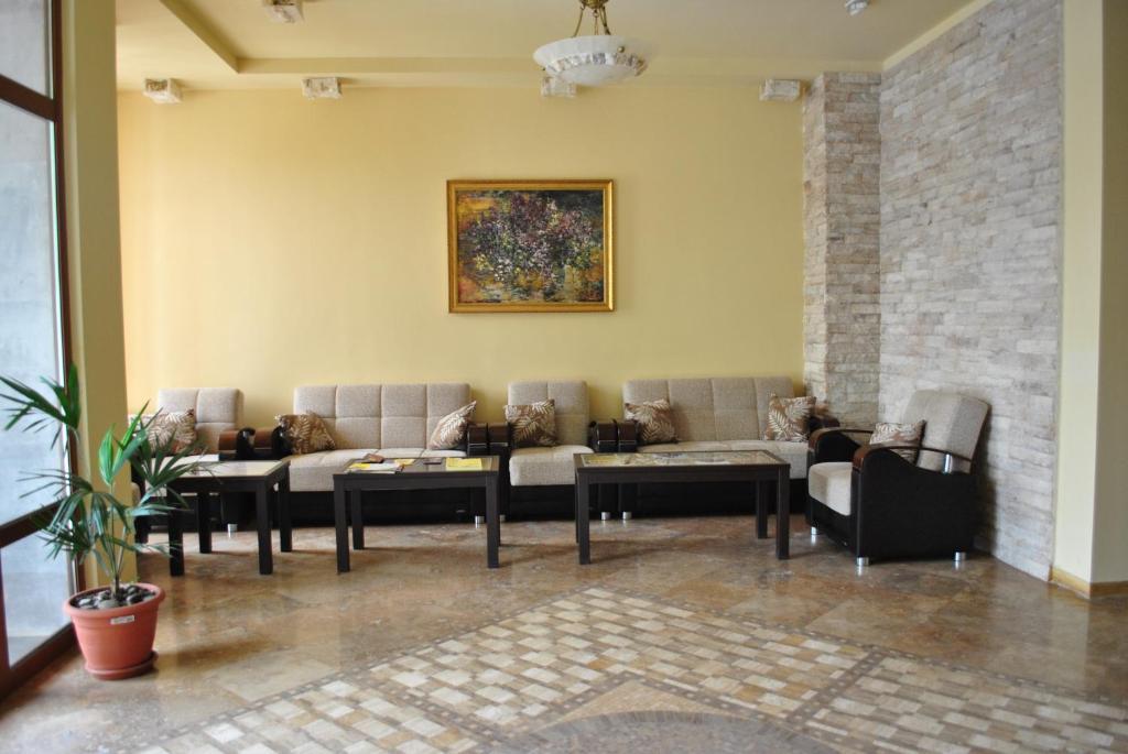 Hotel Arpa Yeghegnadzor Esterno foto