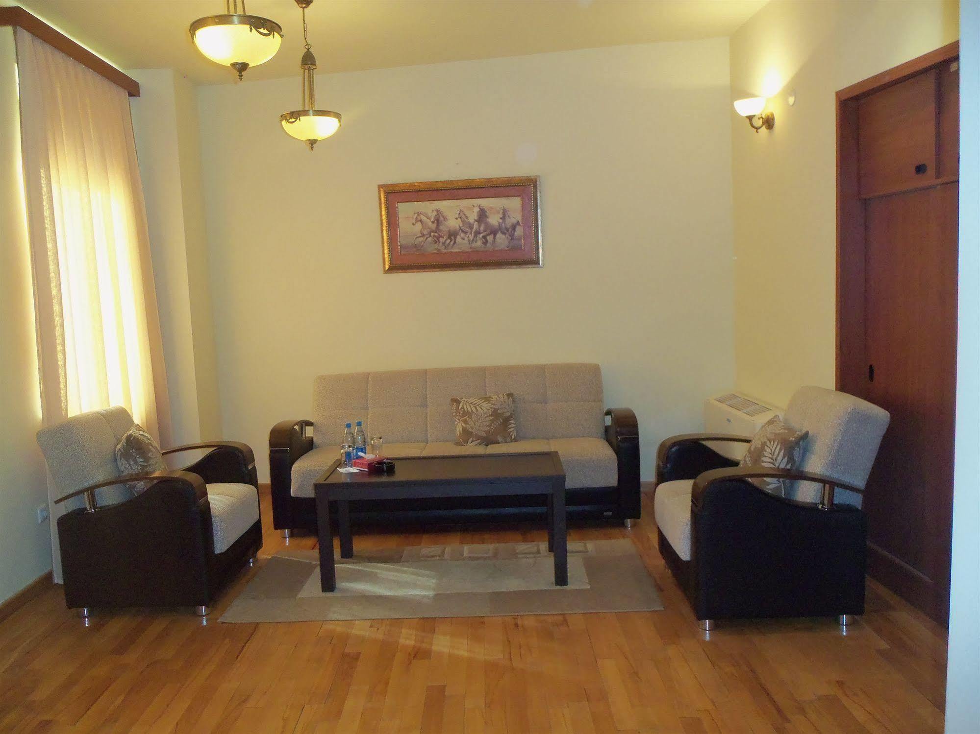 Hotel Arpa Yeghegnadzor Esterno foto
