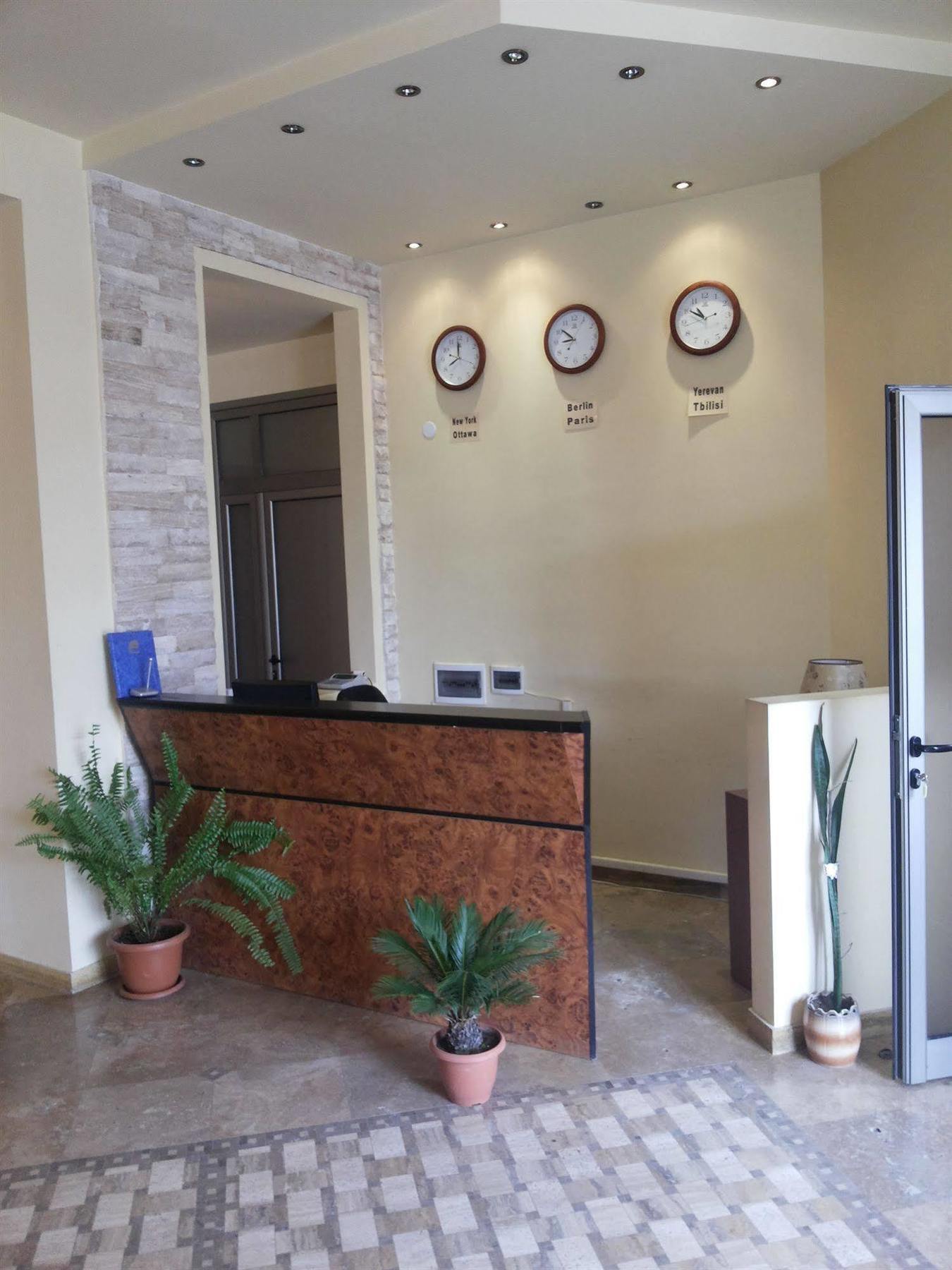 Hotel Arpa Yeghegnadzor Esterno foto